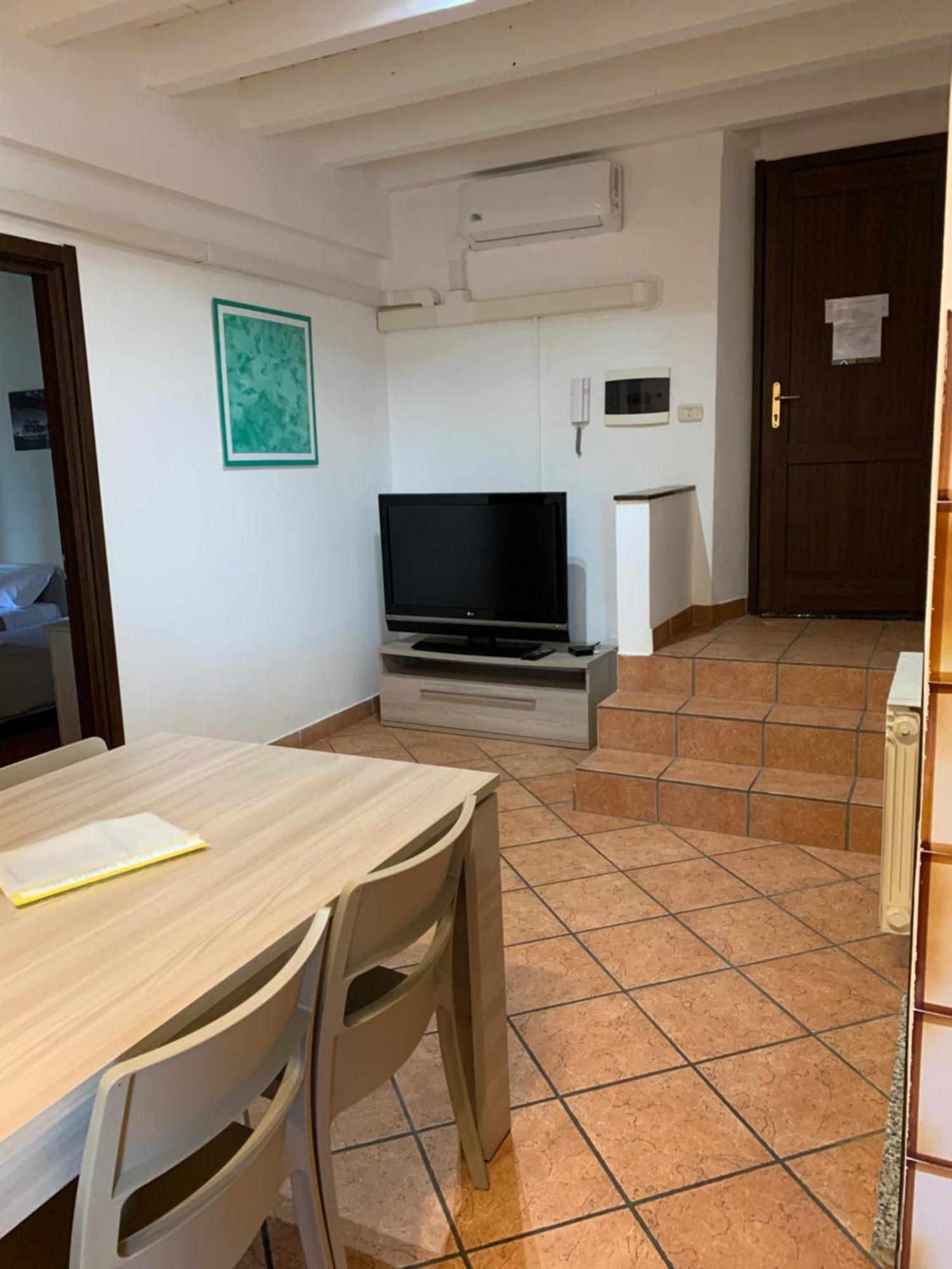 Poncinvs Residence Bergamo Bagian luar foto
